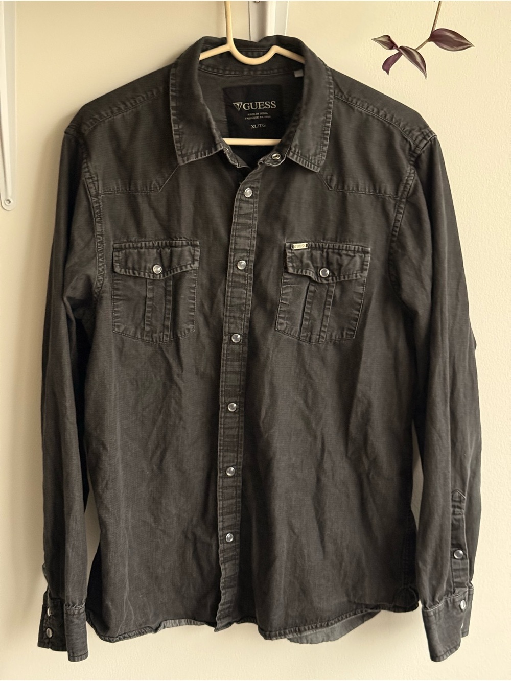 GUESS Men's Charcoal Grey Western Pearl Snap Long Sleeve Shirt - XL
